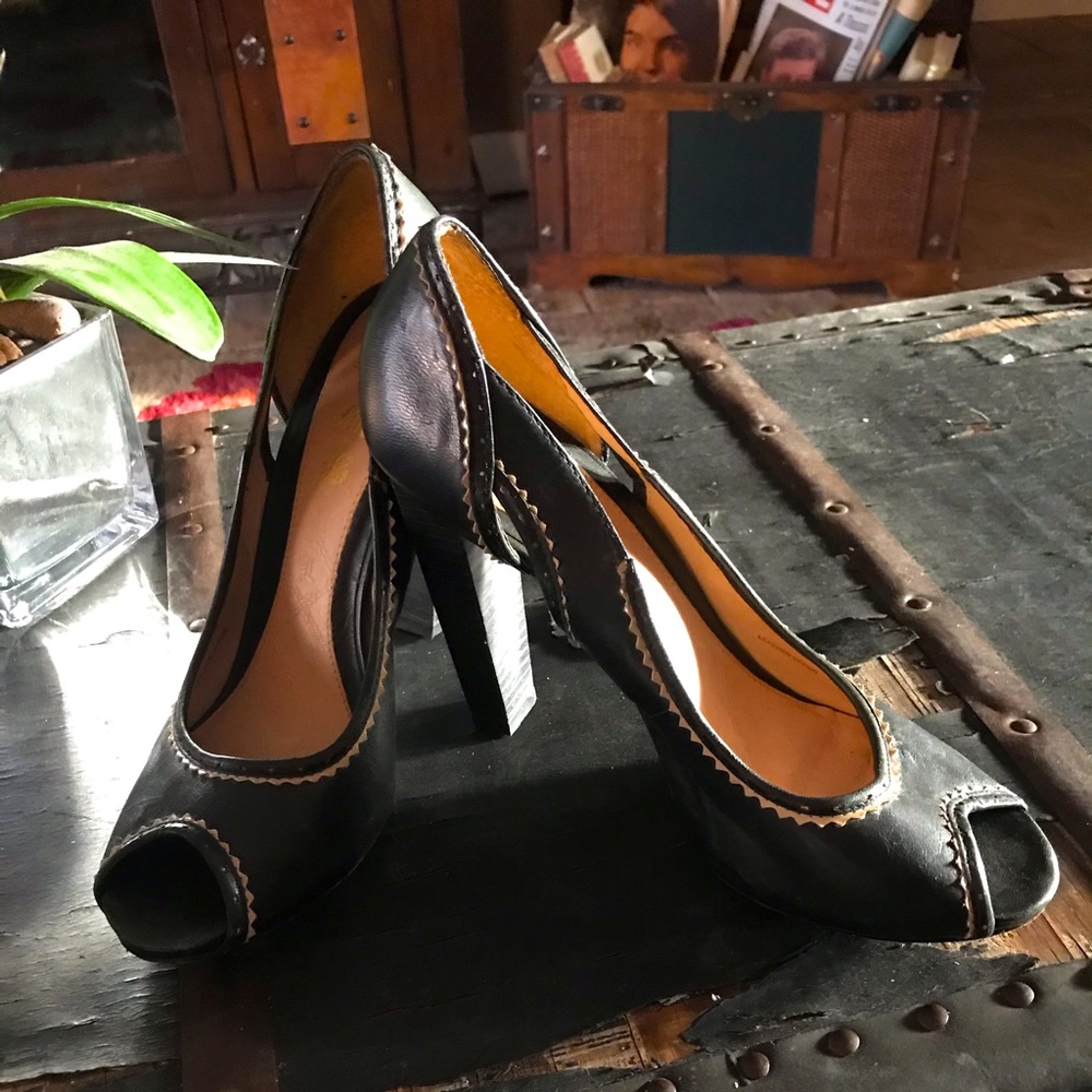 L.A.M.B Leather opened toe heel.
